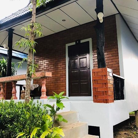 美丽岛度假酒店 Ko Lanta 外观 照片